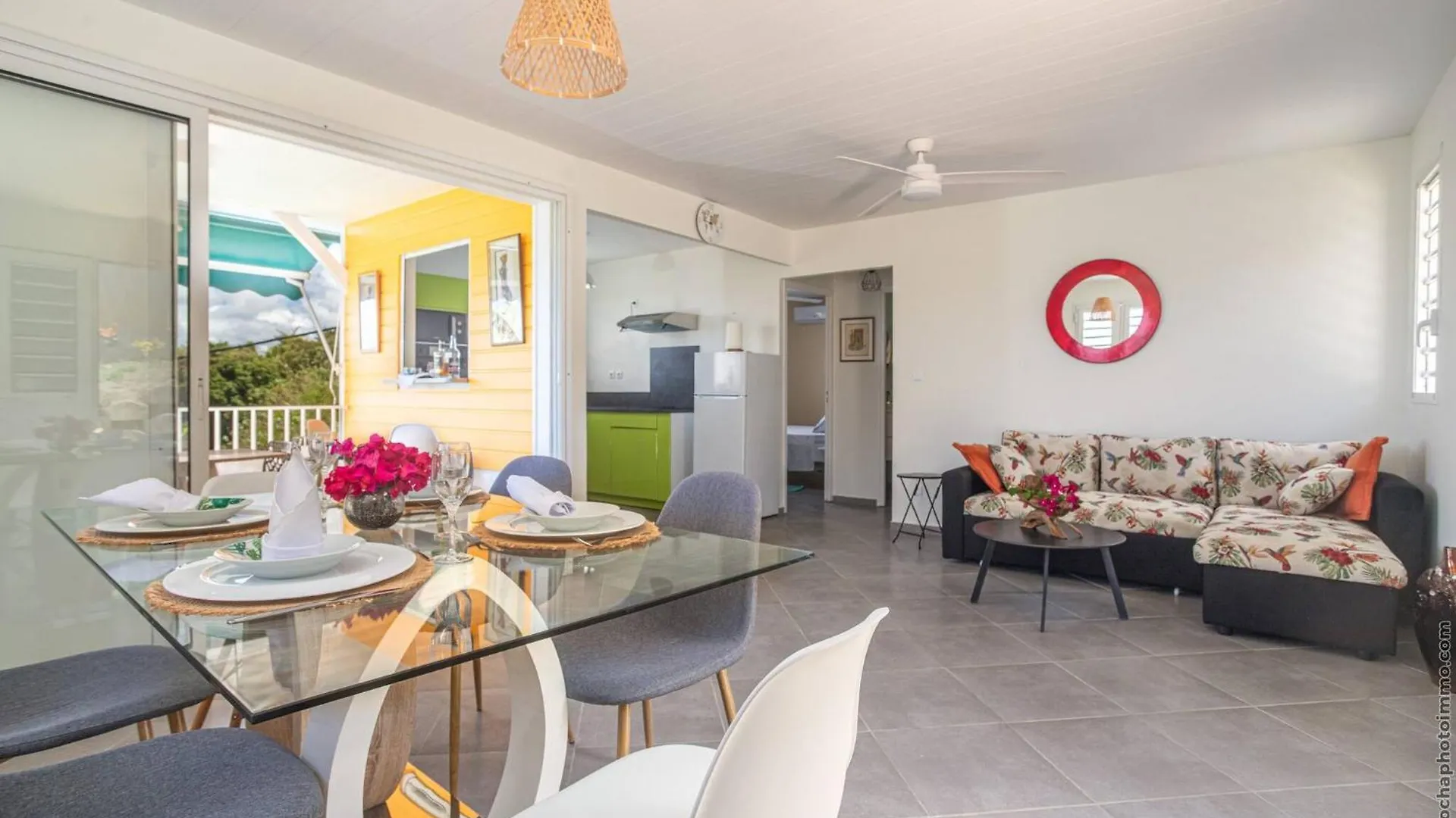 Holiday home Bungalow Chic Vue Mer Et Montagne Orange Riviere-Salee