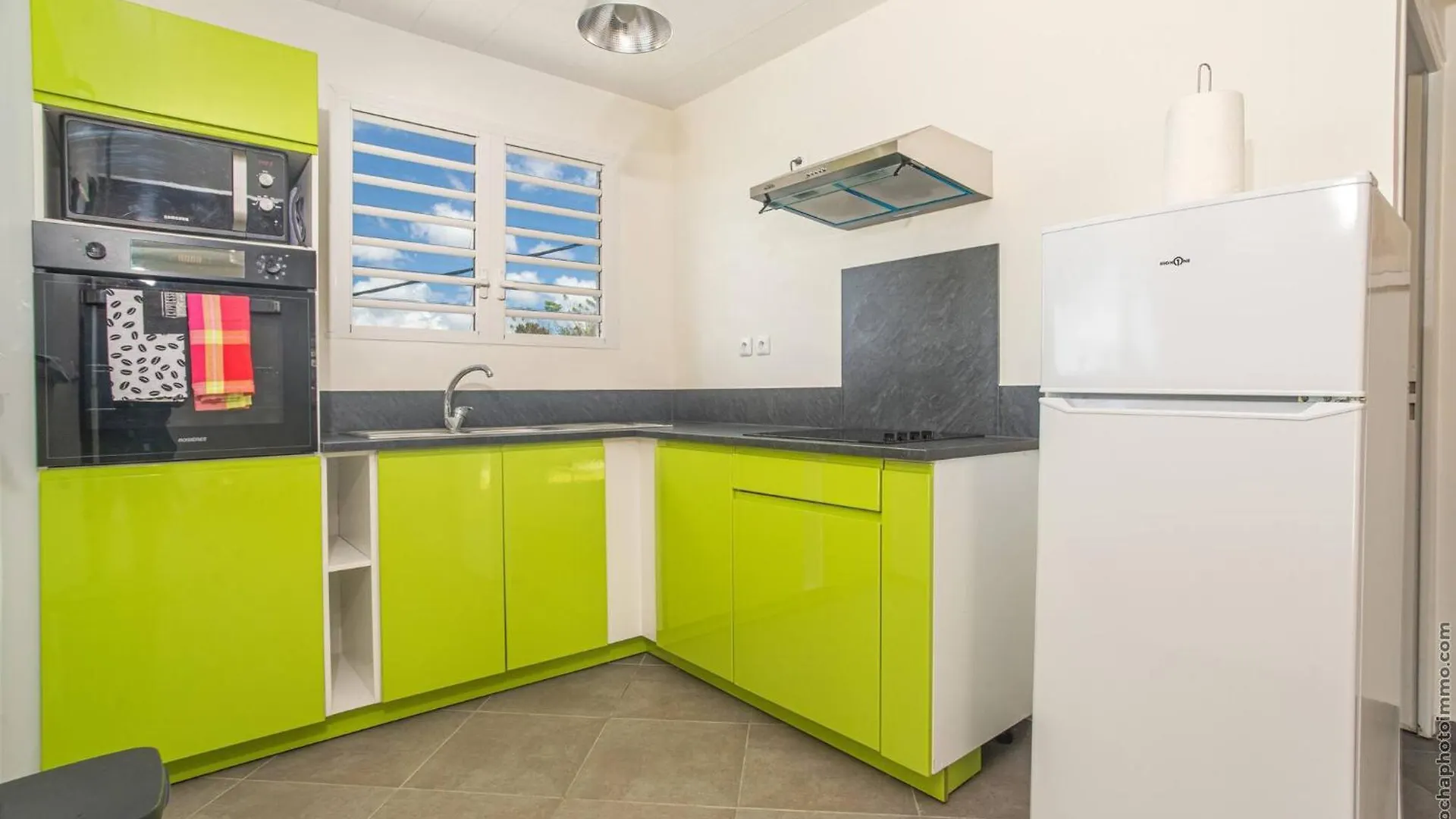 Holiday home Bungalow Chic Vue Mer Et Montagne Orange Riviere-Salee